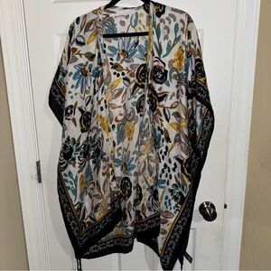 Do Everything in Love Floral Kimono Wrap One Size Open Front Cardigan Kimono